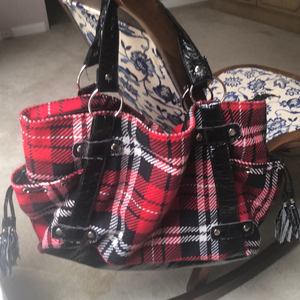 A Murval Plaid Tote Bag